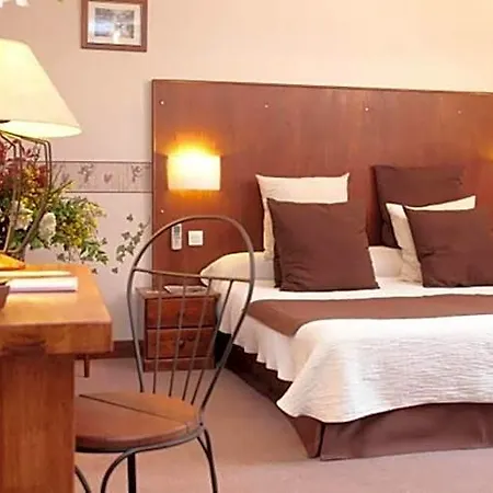 La Treille Hotel 2*