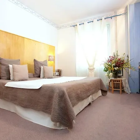 La Treille Hotel